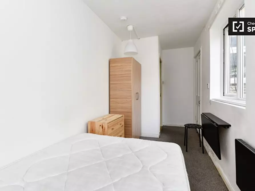 Immagine 2 di Camera condivisa in affitto  in Berriman Rd a Islington