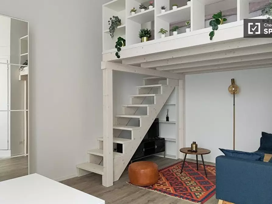 Immagine 2 di Ufficio in affitto  in Alzaia Naviglio Grande a Milano