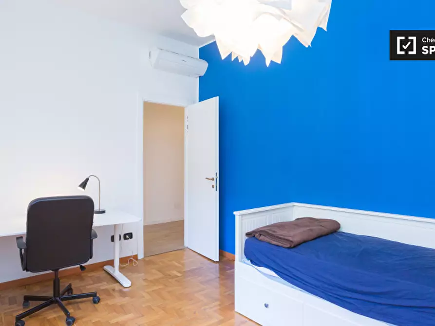 Immagine 2 di Camera condivisa in affitto  in Via Simone Stratico a Milano