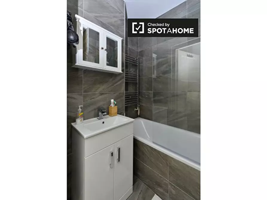 Immagine 9 di Camera condivisa in affitto  in Myrdle Court, Myrdle Street a Poplar