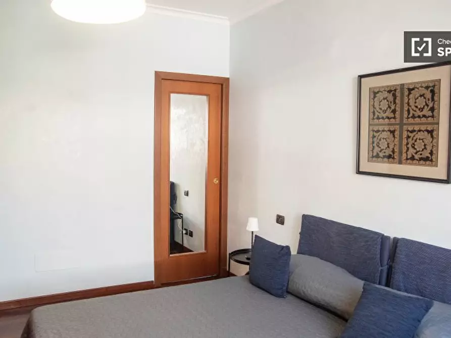 Immagine 4 di Appartamento in affitto  in Via Manfredi Azzarita a Roma