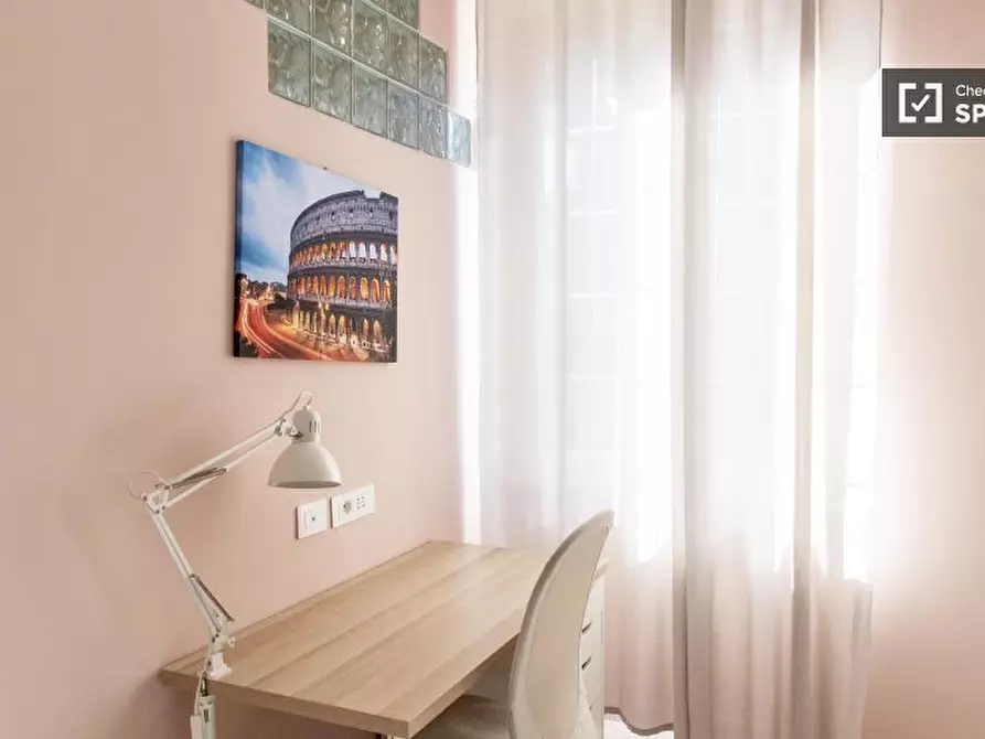 Immagine 15 di Camera condivisa in affitto  in Via dei Frassini a Roma