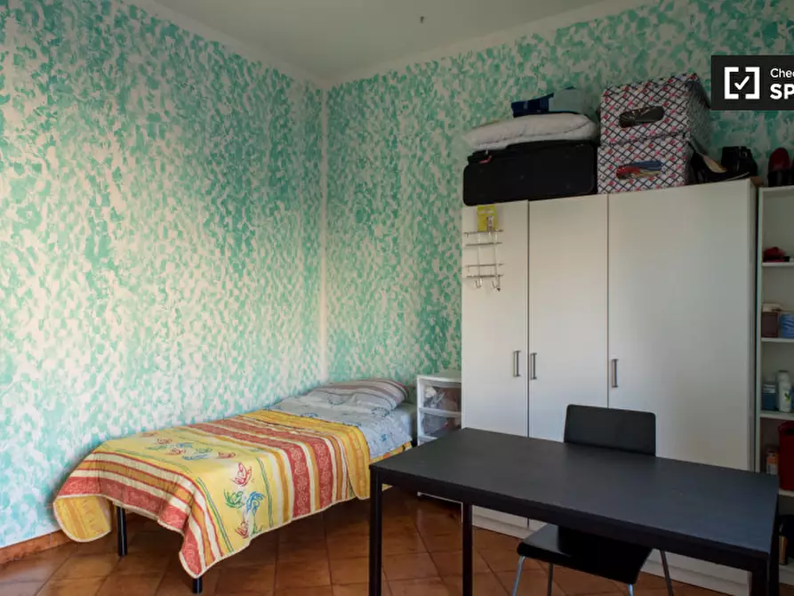 Immagine 15 di Camera condivisa in affitto  in Viale Bruno Rizzieri a Roma