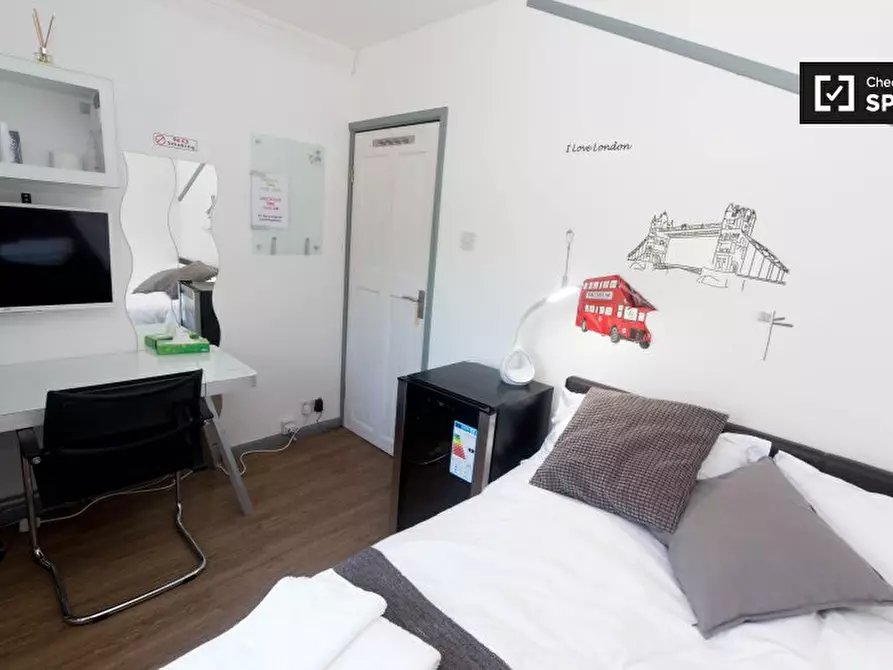 Immagine 15 di Camera condivisa in affitto  in Joshua Street, London E14 0RD a Poplar