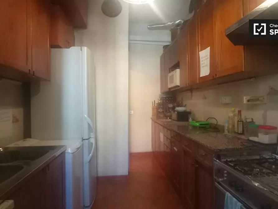 Immagine 14 di Camera condivisa in affitto  in Via Filippo Corridoni a Roma