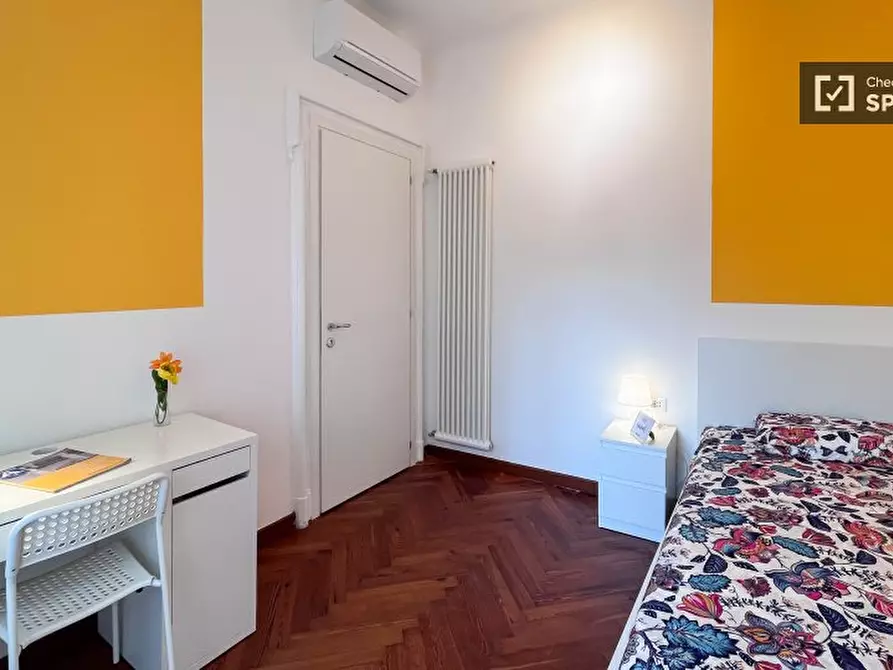 Immagine 3 di Camera condivisa in affitto  in P.za XXV Aprile a Milano