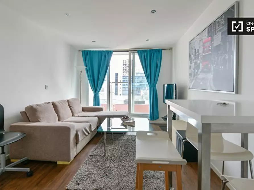 Immagine 2 di Appartamento in affitto  in Western Gateway, Royal Docks, London E 1BL, UK a East Ham