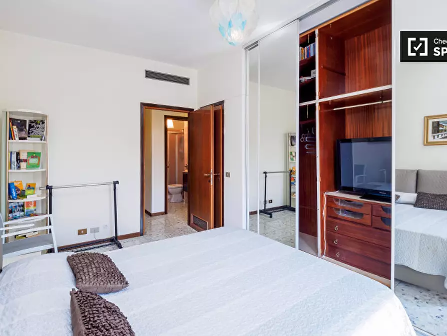 Immagine 4 di Camera condivisa in affitto  in Via Leo Longanesi a Milano