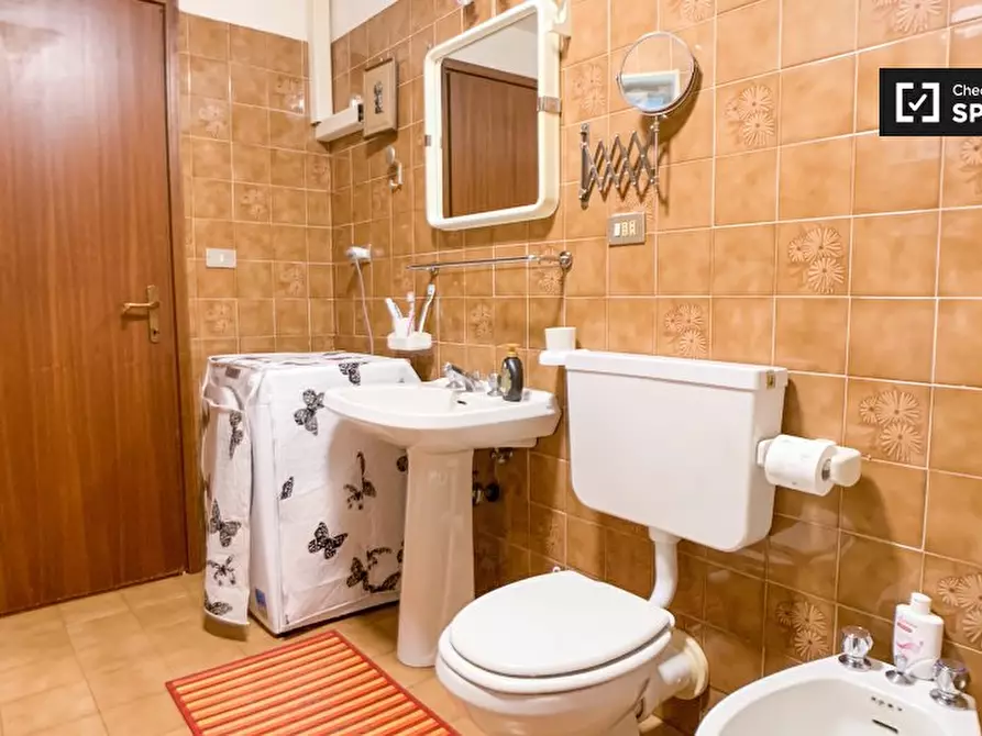 Immagine 12 di Camera condivisa in affitto  in Via Valentino Banal, 00177 Roma RM, Italy a Roma