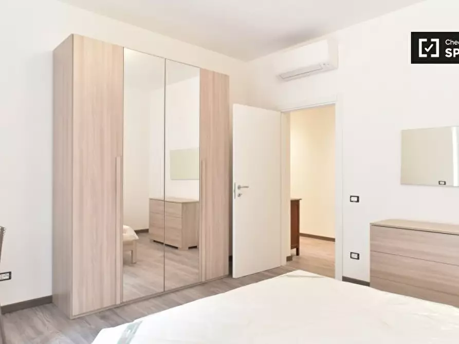 Immagine 3 di Camera condivisa in affitto  in Viale di Vigna Pia a Roma