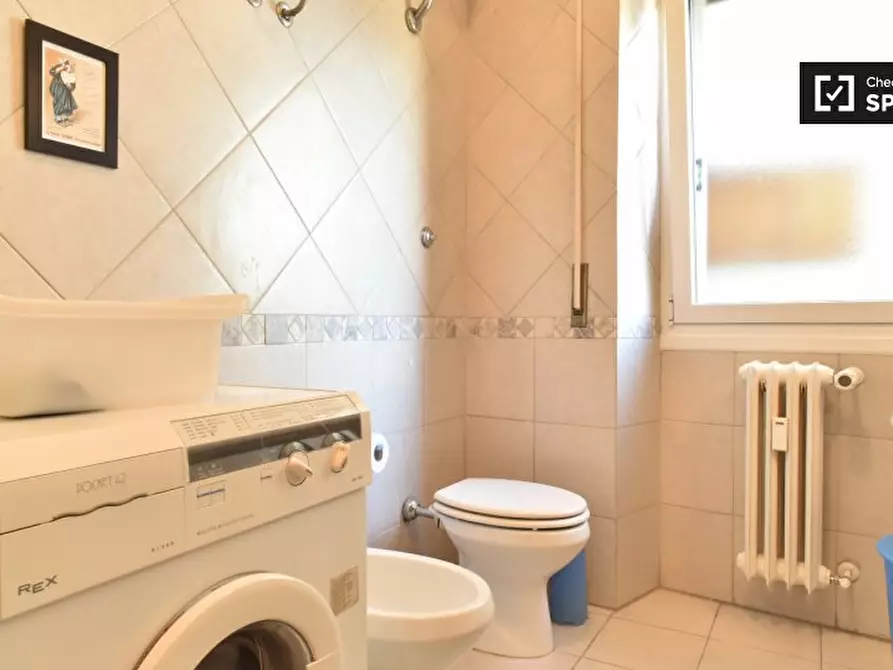 Immagine 18 di Camera condivisa in affitto  in Via Ivanoe Bonomi a Roma