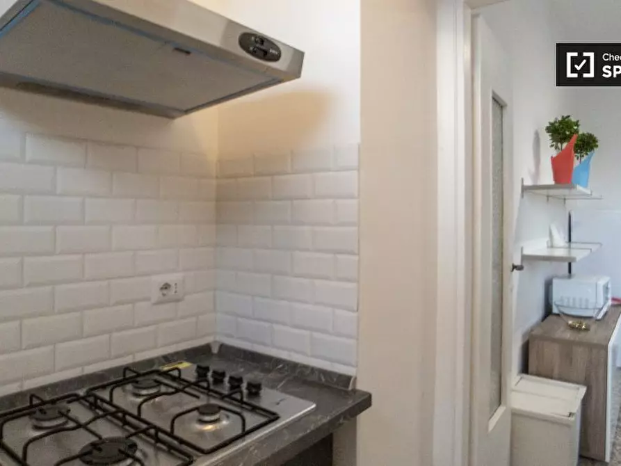 Immagine 10 di Camera condivisa in affitto  in Via Saverio Altamura a Milano