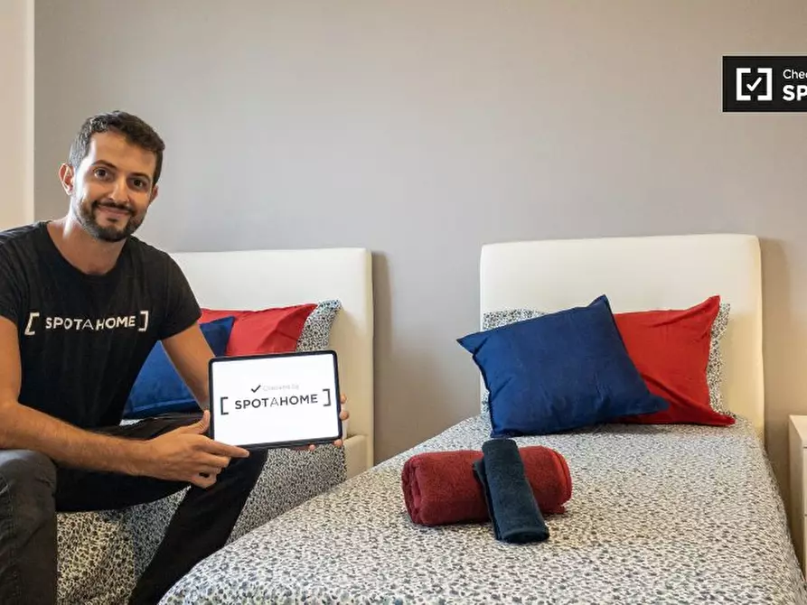 Immagine 7 di Camera condivisa in affitto  in Via Saverio Altamura a Milano