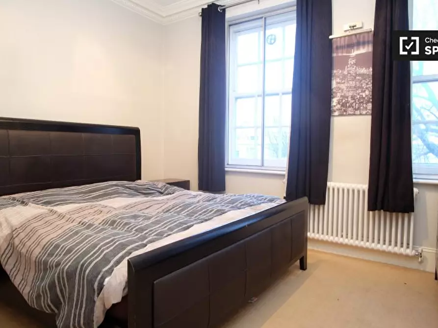 Immagine 10 di Camera condivisa in affitto  in Park Road a Camden Town
