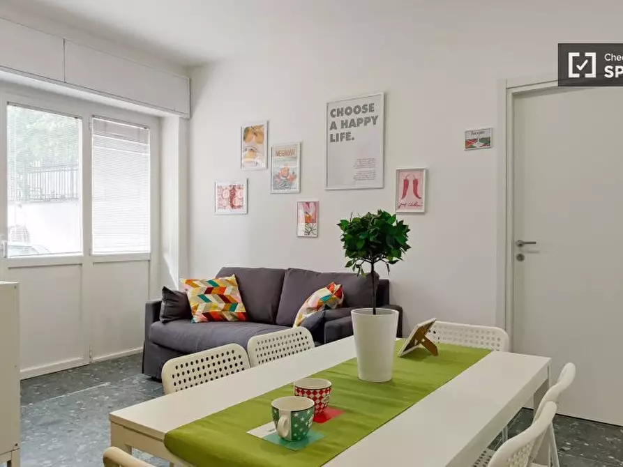 Immagine 6 di Camera condivisa in affitto  in Via Monte S. Genesio a Milano