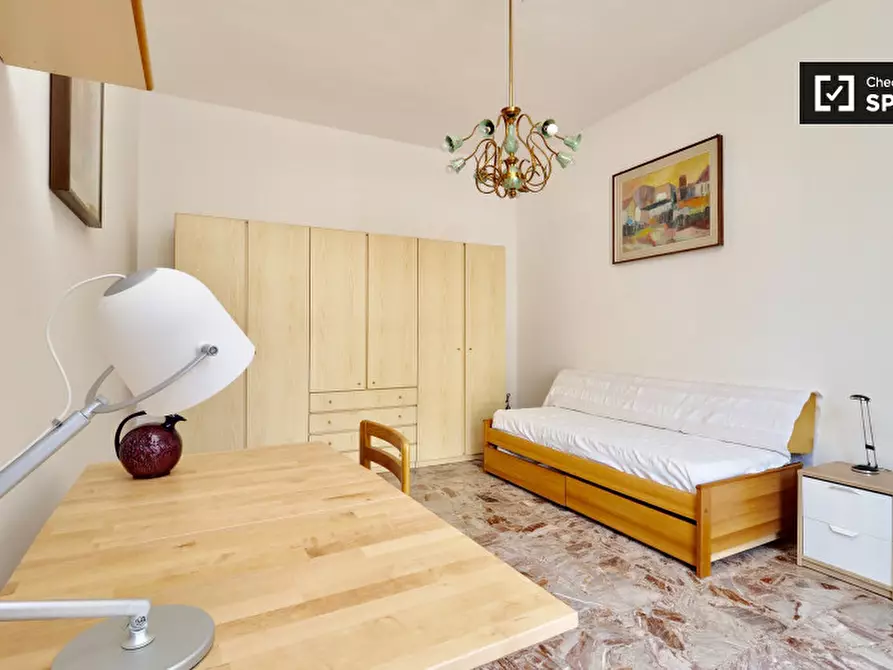 Immagine 2 di Camera condivisa in affitto  in Via Pietro Maffi a Milano