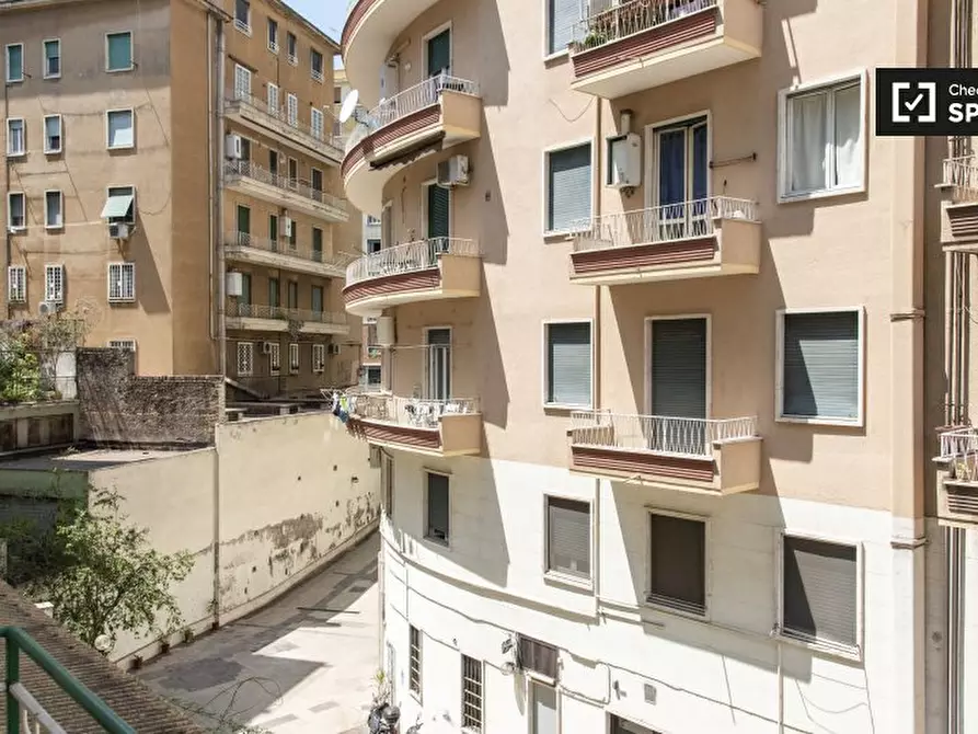 Immagine 6 di Camera condivisa in affitto  in Viale delle Provincie a Roma