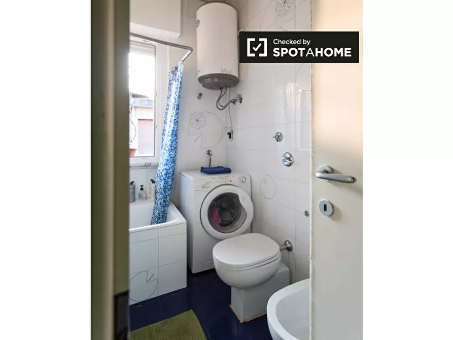 Immagine 19 di Camera condivisa in affitto  in Via Adelaide Bono Cairoli, 20127 Milano MI, Italy a Milano