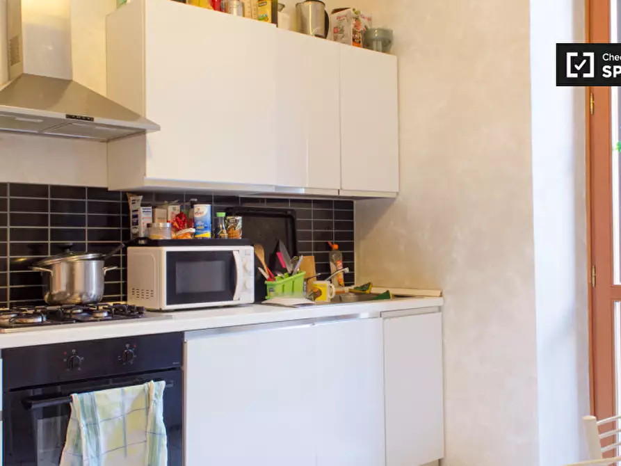 Immagine 7 di Camera condivisa in affitto  in Viale Carso a Roma