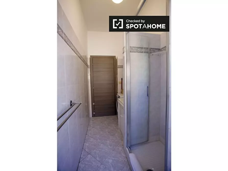 Immagine 18 di Appartamento in affitto  in Viale Ippocrate a Roma