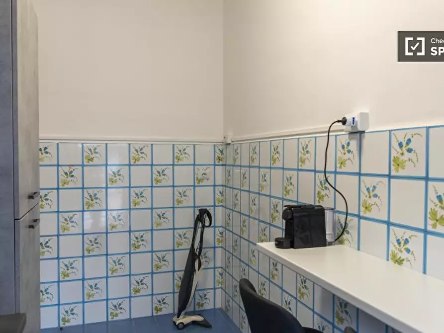Immagine 15 di Camera condivisa in affitto  in Via Mattia Battistini a Roma