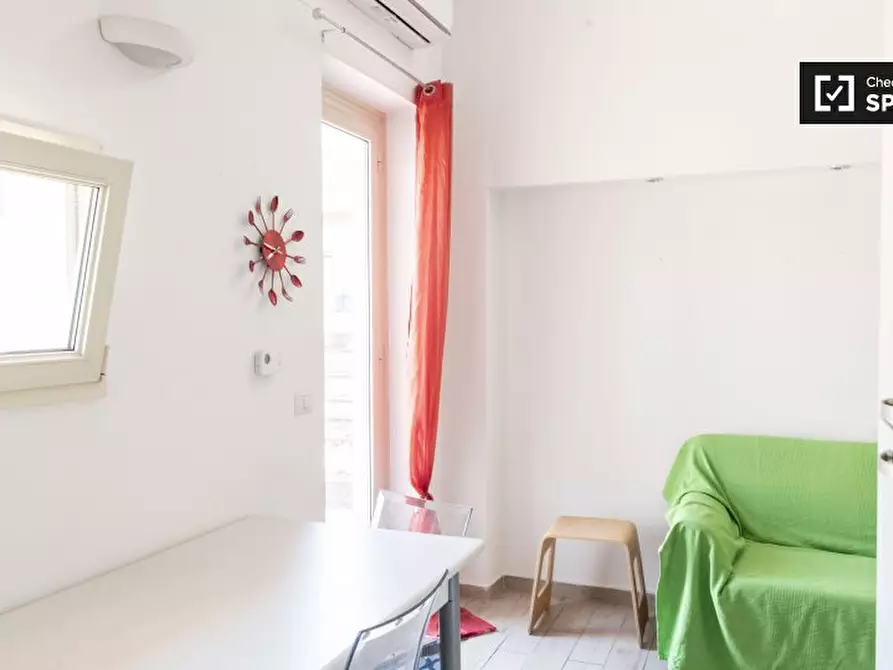 Immagine 19 di Appartamento in affitto  in Via Novacella a Roma