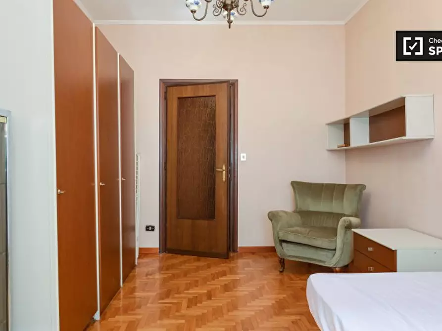 Immagine 3 di Camera condivisa in affitto  in Lungotevere Dante, 00146 Roma RM, Italy a Roma