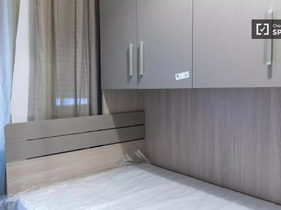 Immagine 5 di Camera condivisa in affitto  in Via Val d'Aosta a Roma