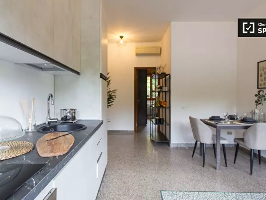 Immagine 13 di Camera condivisa in affitto  in Via Toce a Milano