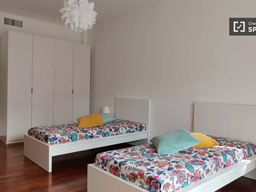 Immagine 4 di Camera condivisa in affitto  in Via Nicola Piccinni a Milano