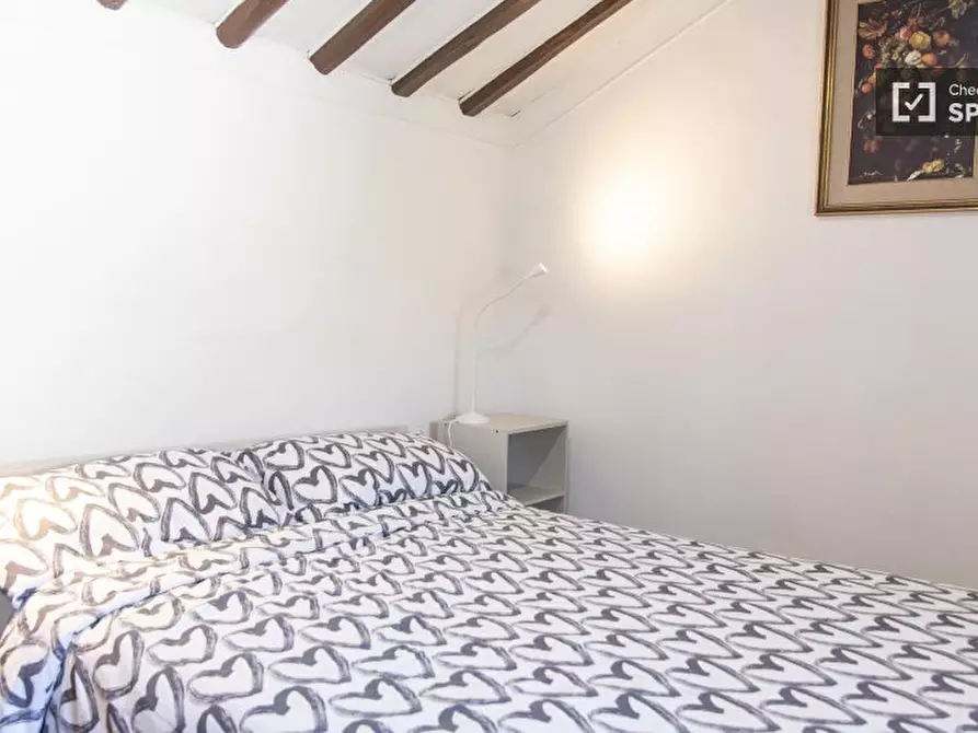 Immagine 7 di Appartamento in affitto  in Via di S. Calisto a Roma