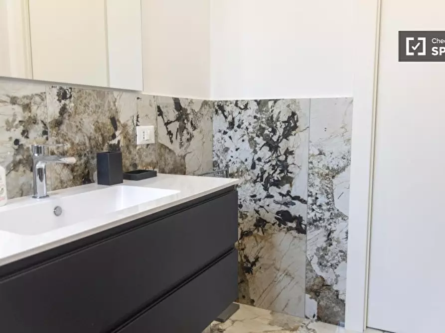 Immagine 11 di Camera condivisa in affitto  in Via Barbiellini Amidei Bernardo a Roma