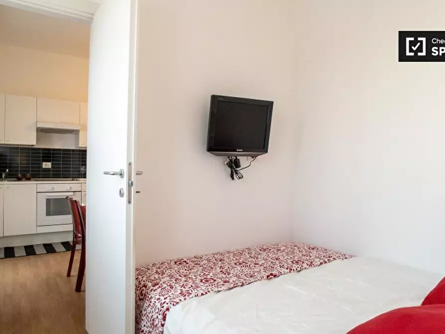 Immagine 13 di Appartamento in affitto  in Via Rutilia a Milano