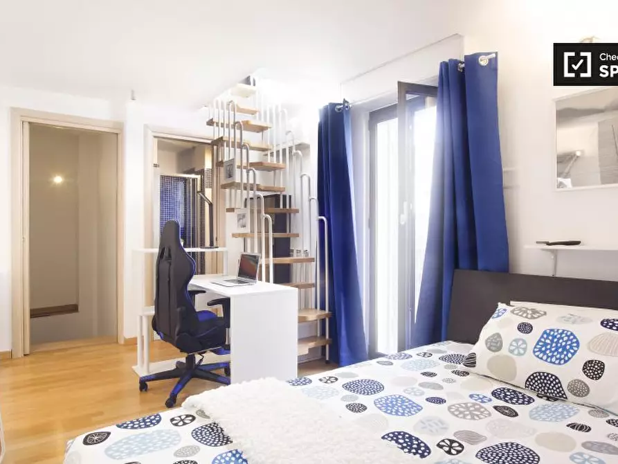 Immagine 3 di Camera condivisa in affitto  in Via Giulio e Corrado Venini a Milano