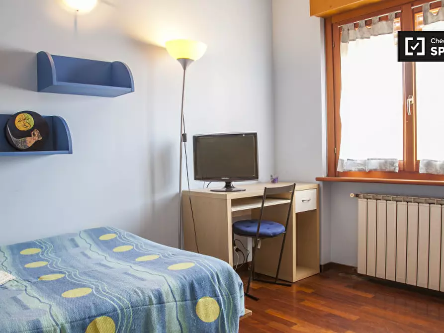 Immagine 4 di Camera condivisa in affitto  in Via Paolo V a Roma