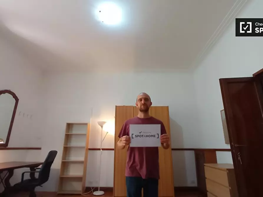 Immagine 11 di Camera condivisa in affitto  in Via Panama a Roma