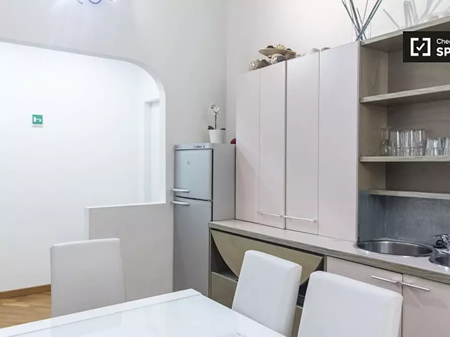 Immagine 7 di Appartamento in affitto  in Via Calabria a Roma