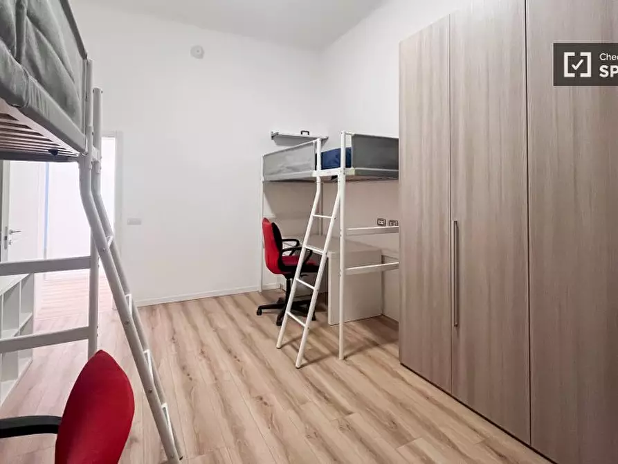 Immagine 12 di Camera condivisa in affitto  in Via Bramantino a Milano