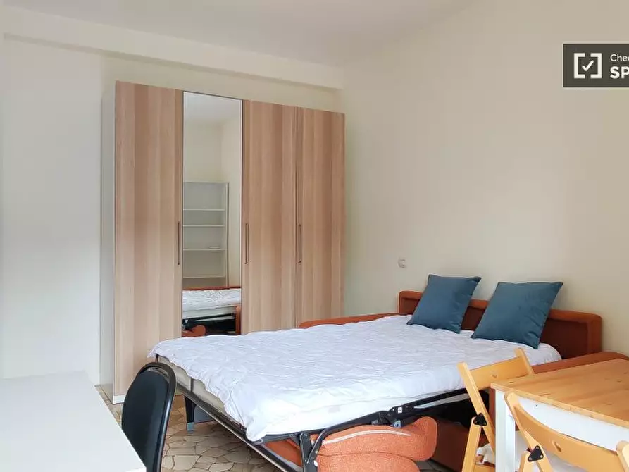 Immagine 3 di Camera condivisa in affitto  in Via Nicola Palmieri a Milano