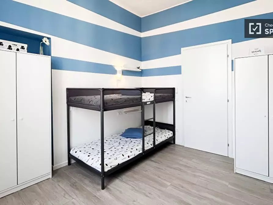 Immagine 3 di Camera condivisa in affitto  in Via Giuseppe Meda a Milano