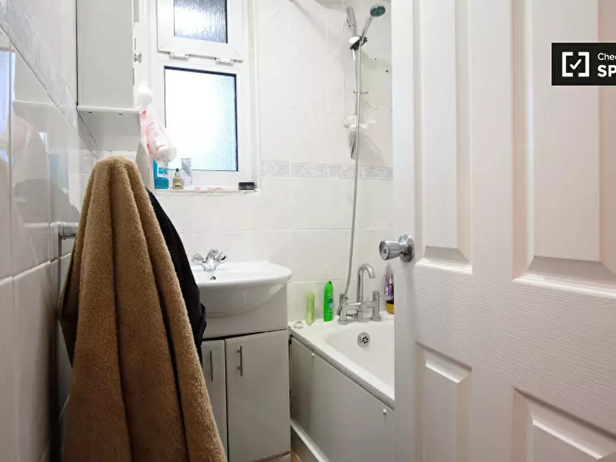 Immagine 9 di Camera condivisa in affitto  in Hunton Street a Poplar