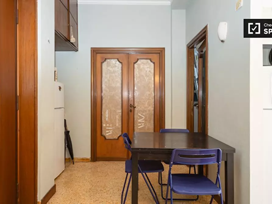 Immagine 9 di Camera condivisa in affitto  in Via Bisentina, 00139 Roma RM, Italy a Roma