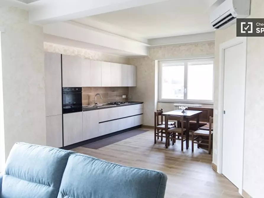 Immagine 16 di Camera condivisa in affitto  in Via Barbiellini Amidei Bernardo a Roma