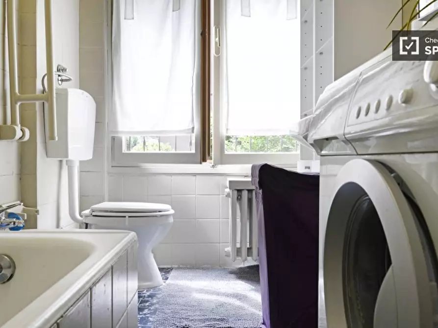 Immagine 17 di Camera condivisa in affitto  in Piazza dell'Assunta a Milano