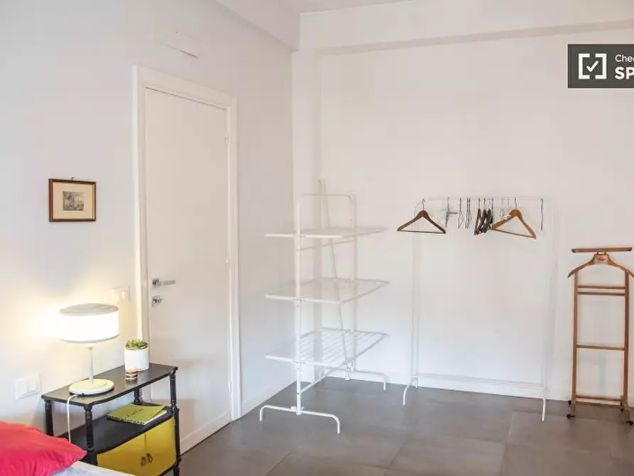 Immagine 4 di Appartamento in affitto  in Vle Tirreno a Roma
