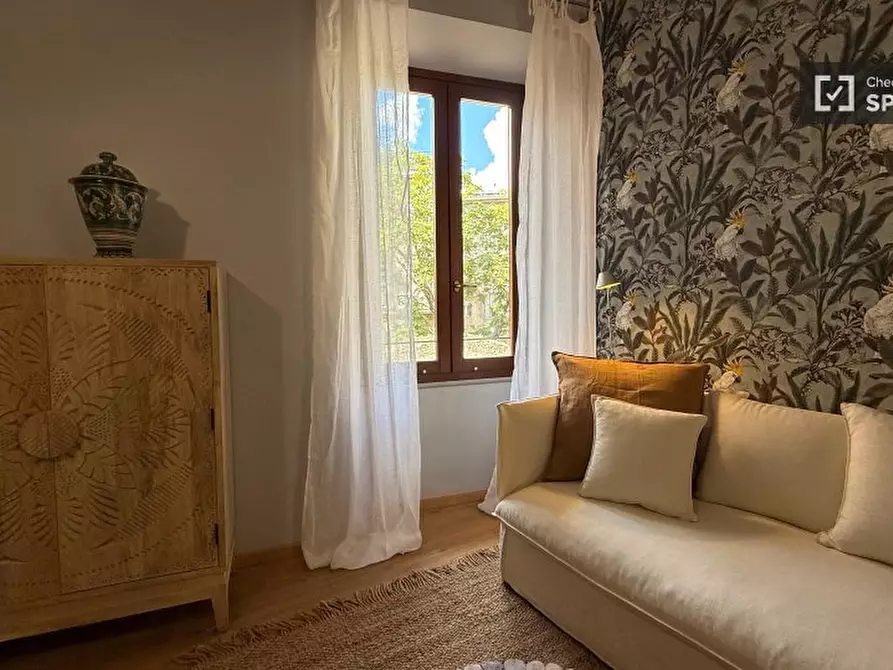 Immagine 6 di Appartamento in affitto  in Via di S. Angelo in Pescheria a Roma