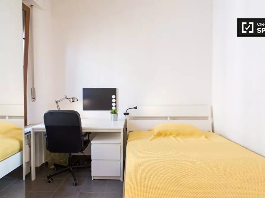 Immagine 2 di Camera condivisa in affitto  in Alessandro a Milano