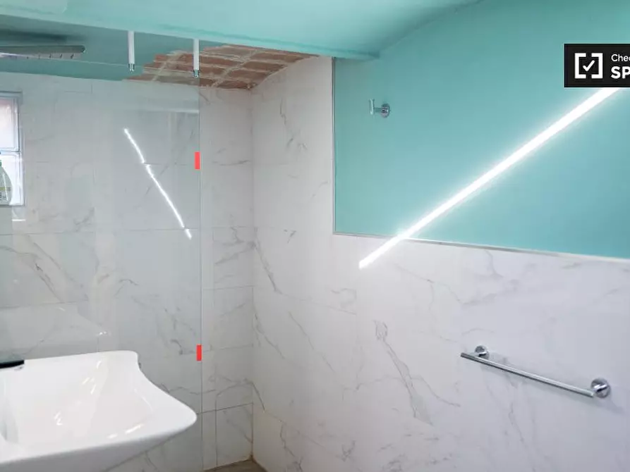 Immagine 12 di Appartamento in affitto  in Via San Donato a Bologna