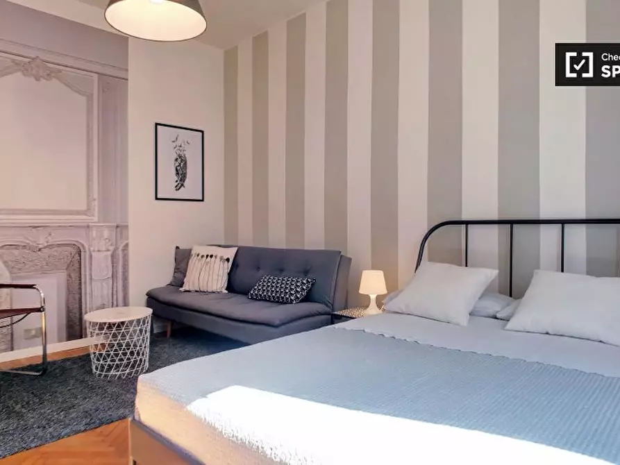 Immagine 14 di Appartamento in affitto  in Via Friuli, 20135 Milano MI, Italy a Milano