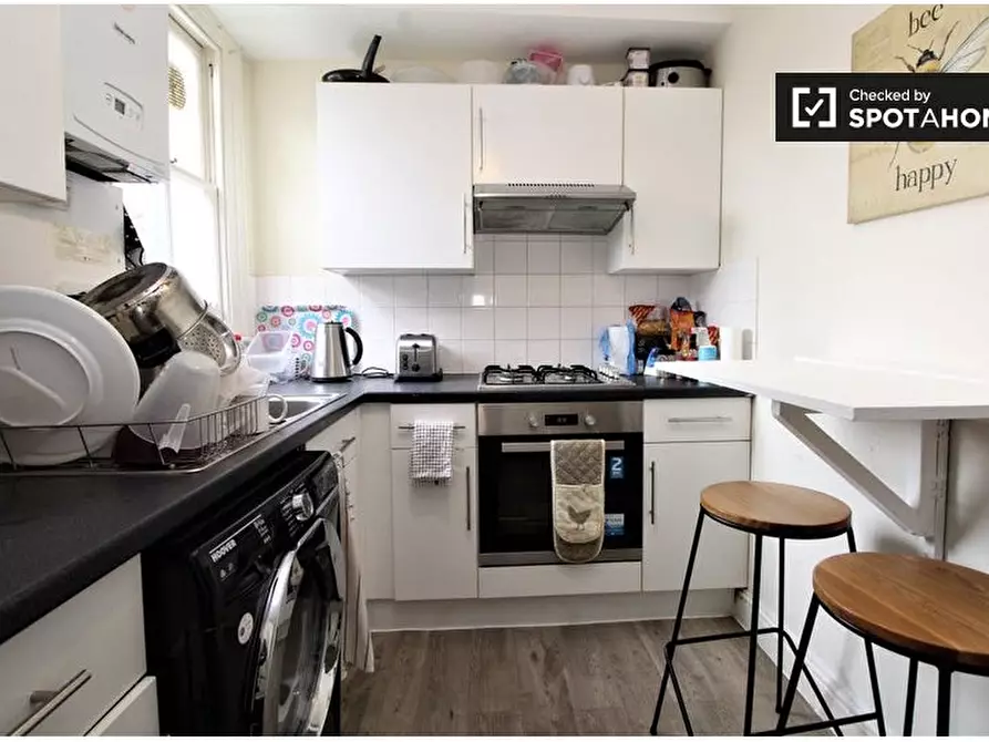 Immagine 11 di Camera condivisa in affitto  in Glenrosa Street a Hammersmith